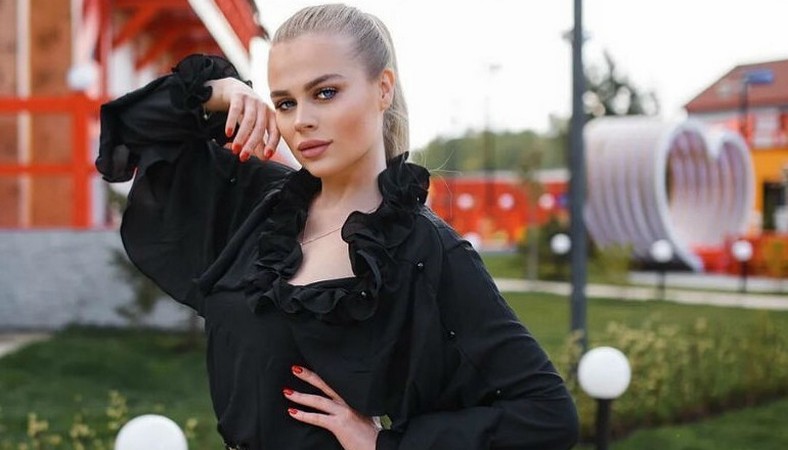 Сахнов рассорил Страхову с Захарьяшом!
