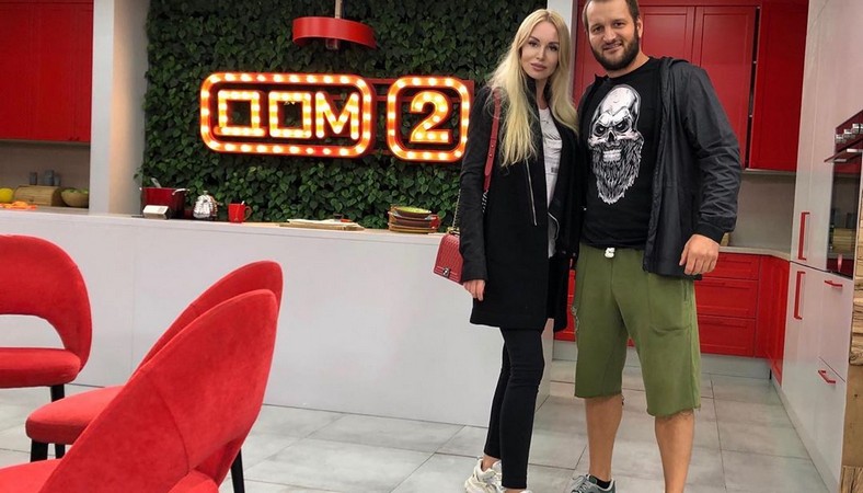 Алексей Самсонов с женой стал участником Дома-2